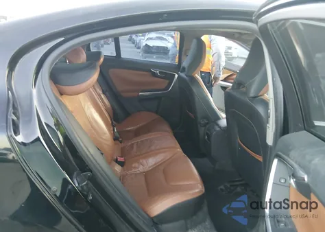 2013 Volvo S60 T5/T5 Platinum/T5 Premier/T5 Premier Plus из США, поврежденный, VIN YV1612FS1D2182503